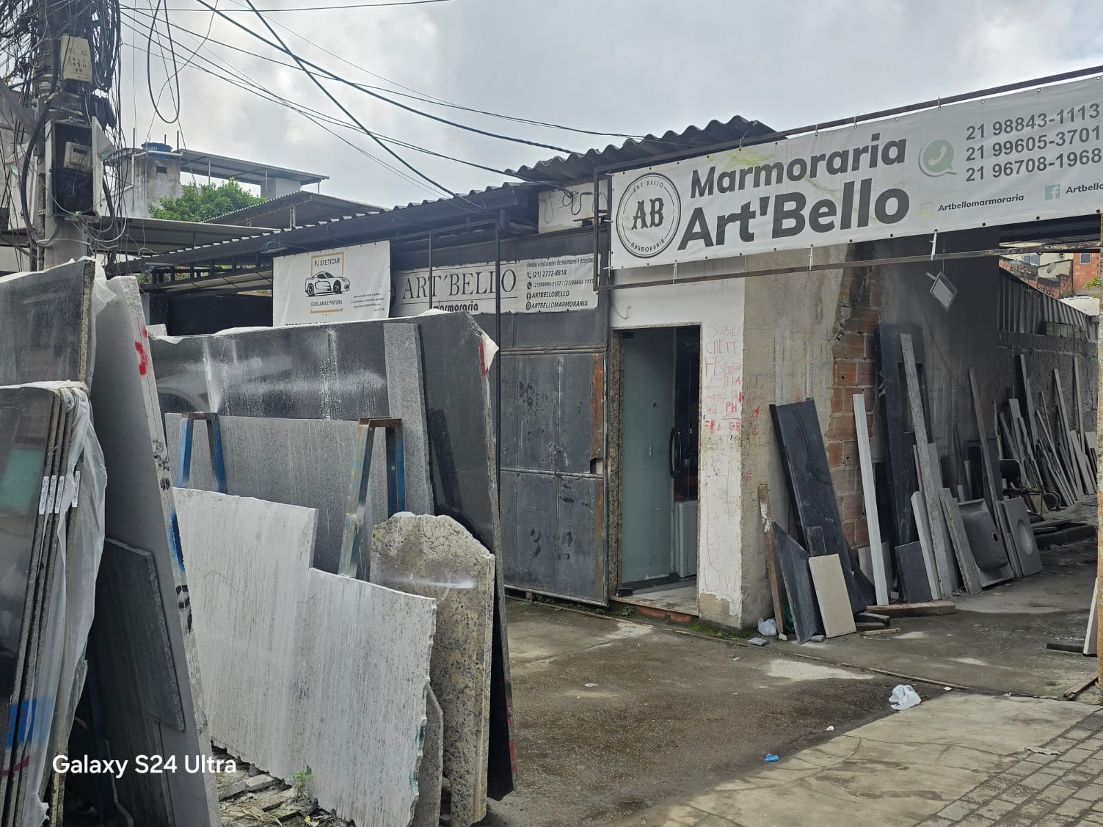 Fachada da Art'Bello Marmoraria em Itatiaia, Duque de Caxias